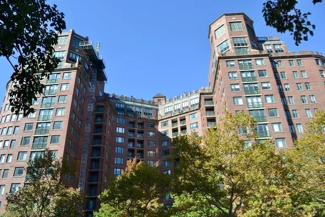 $3,500 | 10 Rogers Street, Unit 703, Cambridge, MA 02142