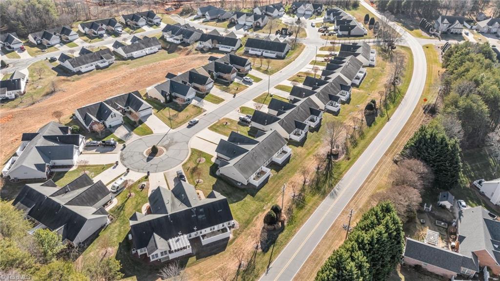 119 Brae Ridge Lane King, NC 27021 - Photo 10 of 37