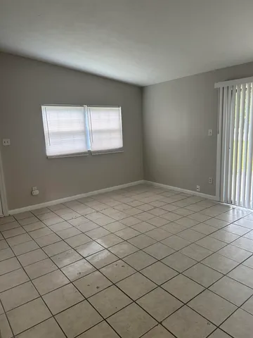 $1,800 | 422 Essex Drive, Tallahassee, FL 32304