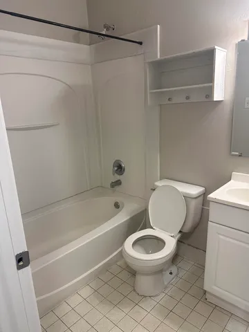 $1,800 | 422 Essex Drive, Tallahassee, FL 32304