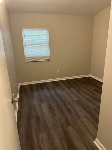 $1,800 | 422 Essex Drive, Tallahassee, FL 32304