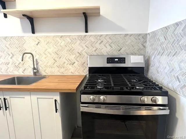 $299,999 | 22-87 Mott Avenue, Unit 6D | Bayswater