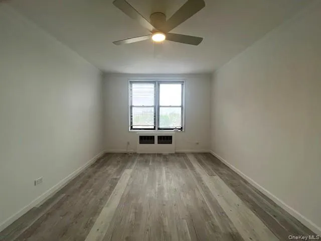 $299,999 | 22-87 Mott Avenue, Unit 6D | Bayswater