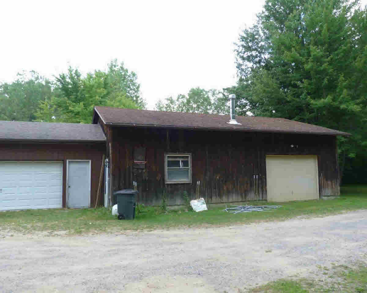 2060 East Lake Road Clio, MI 48420 - Photo 20 of 22 21354833-19.JPG