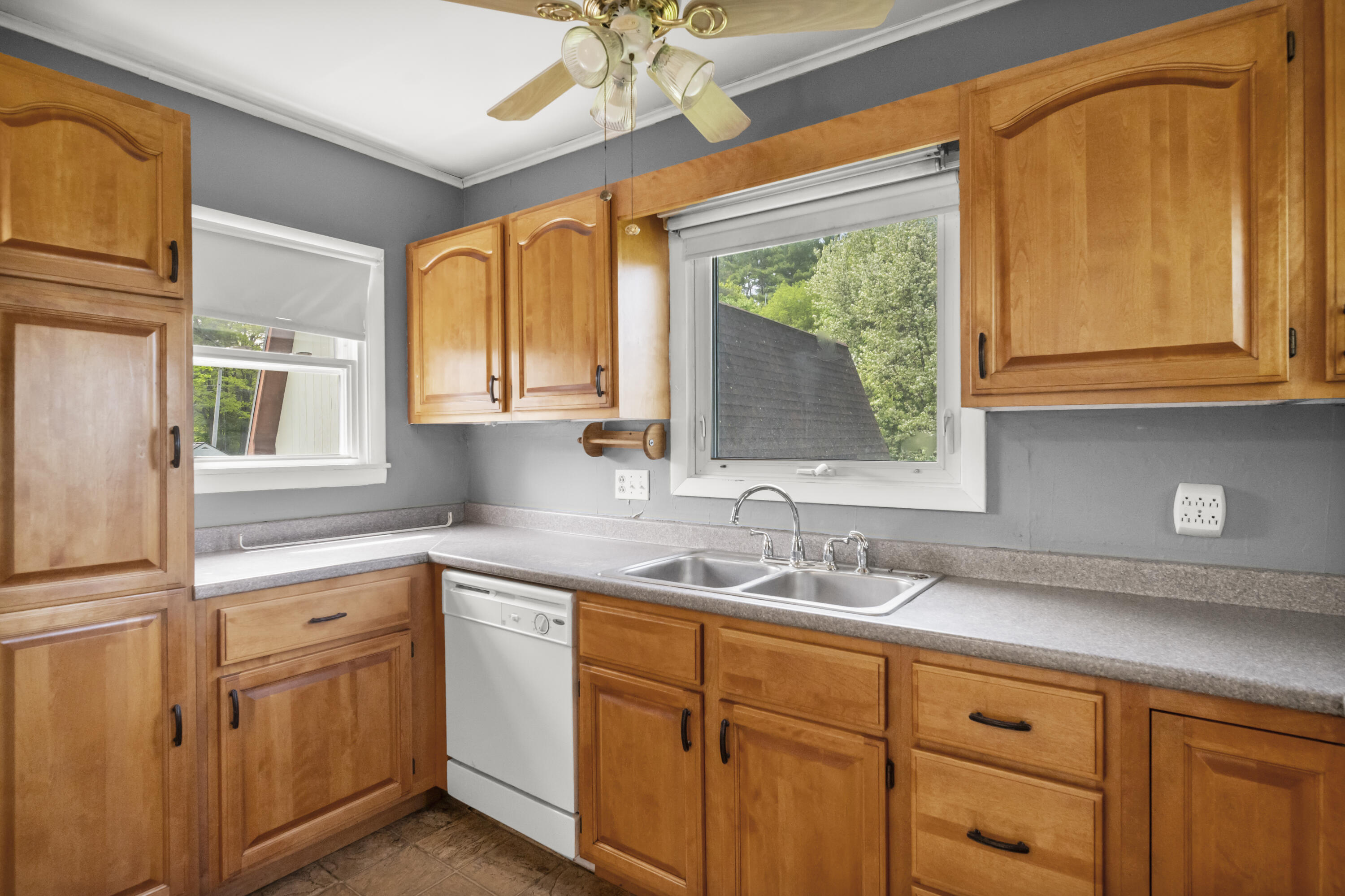 826 Riverside Drive Augusta, ME 04330 - Photo 22 of 34 DSC_1995