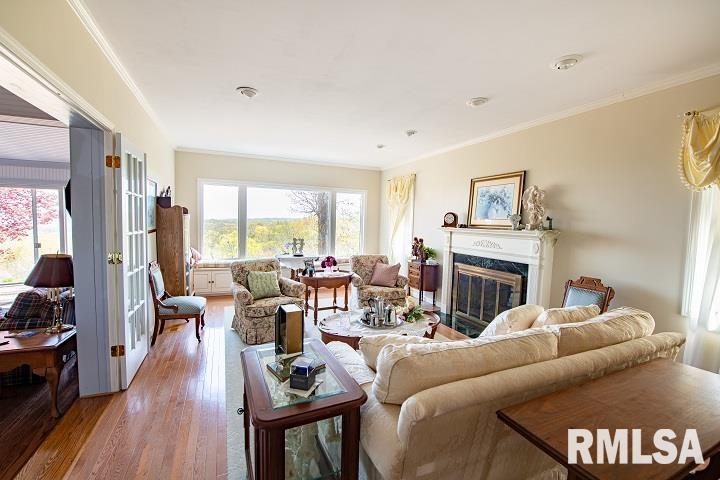 372 East High Point Road Peoria, IL 61614 - Photo 4 of 39 Gallery Image 4