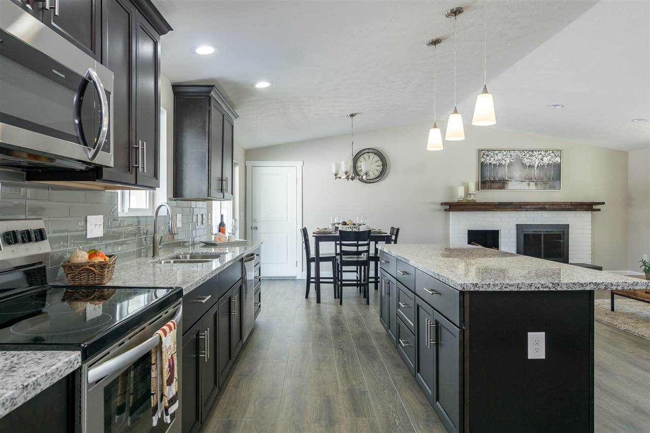 1214 North Bannen Road Spokane Valley, WA 99216 - Photo 7 of 19 Gallery Image 7