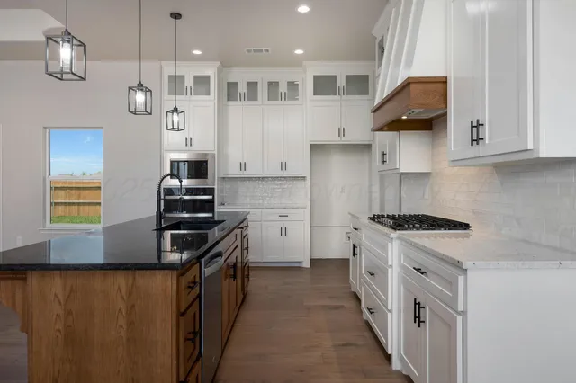 $507,600 | 9300 Wintergreen Lane, Amarillo, TX 79119