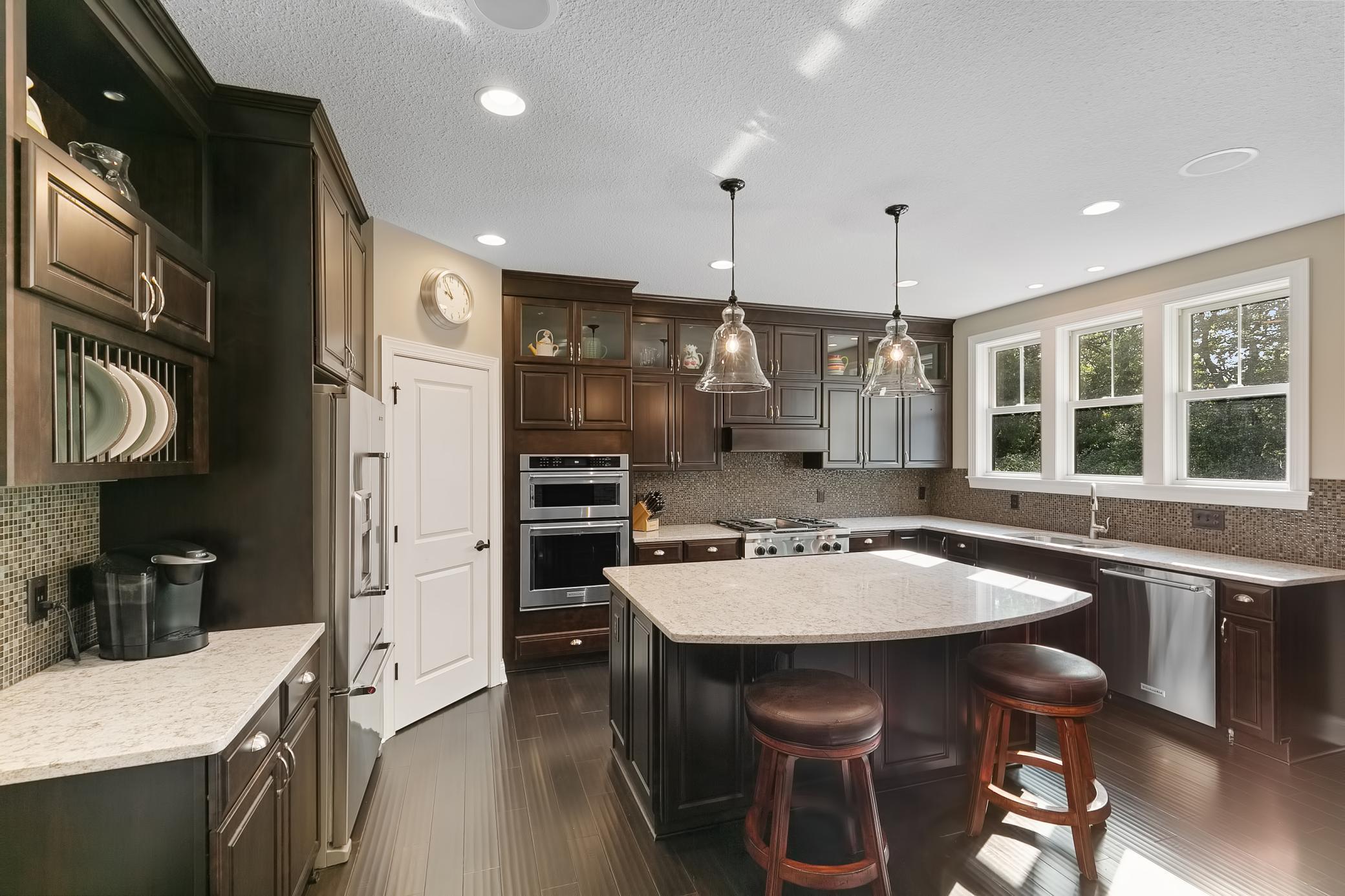 16631 Reeder Ridge Eden Prairie, MN 55347 - Photo 17 of 49 Gallery Image 17