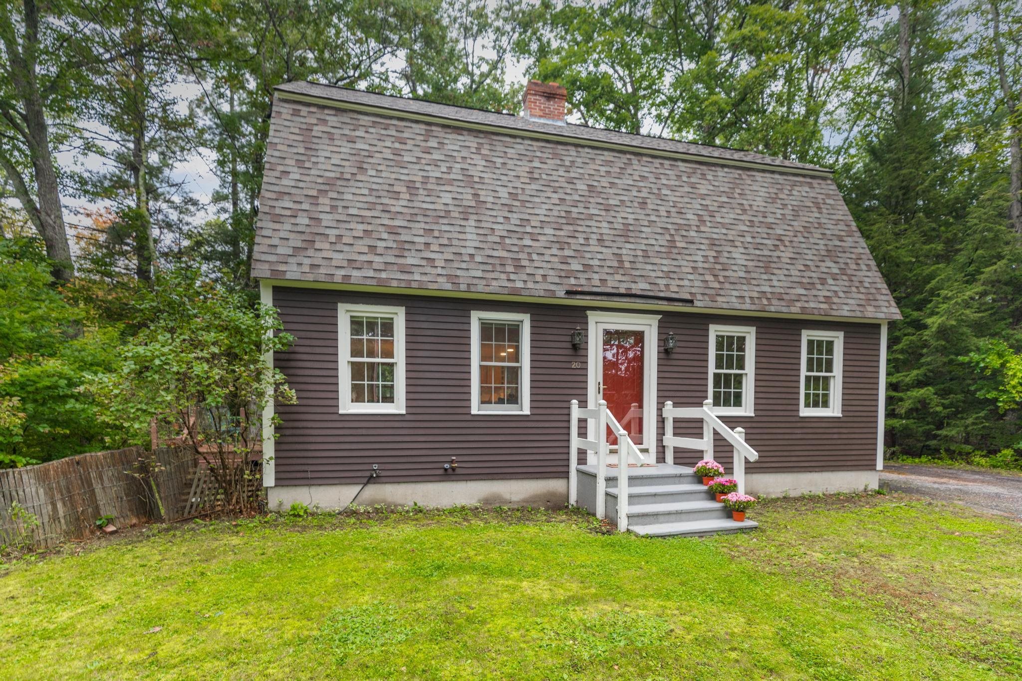 20 Riverbend Road Newmarket, NH 03857 - Photo 1 of 31 Gallery Image 1