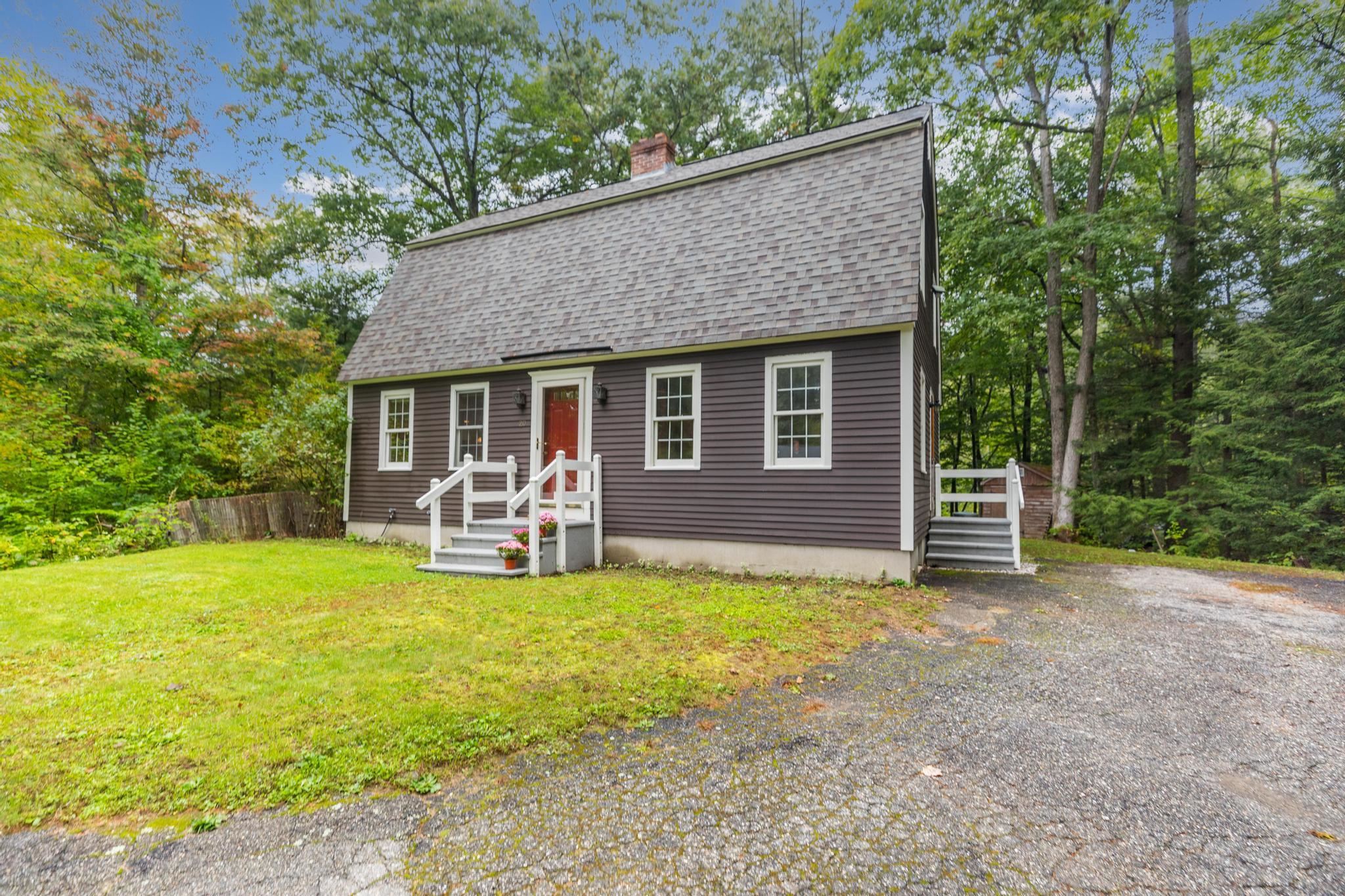 20 Riverbend Road Newmarket, NH 03857 - Photo 2 of 31 Gallery Image 2