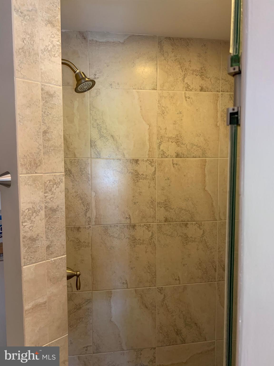124 Lewis Road Havertown, PA 19083 - Photo 9 of 19