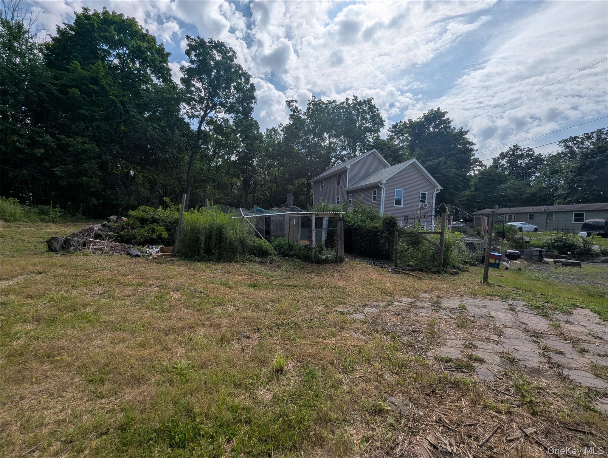 122 Castle High Road Middletown, NY 10940 - Photo 32 of 44 View of yard