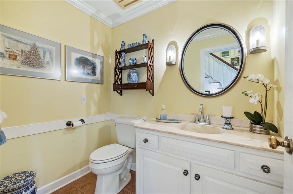 2375 Fairhill Farms Road Sewickley, PA 15143 - Photo 12 of 25 a bathroom with a toilet a sink and a mirror