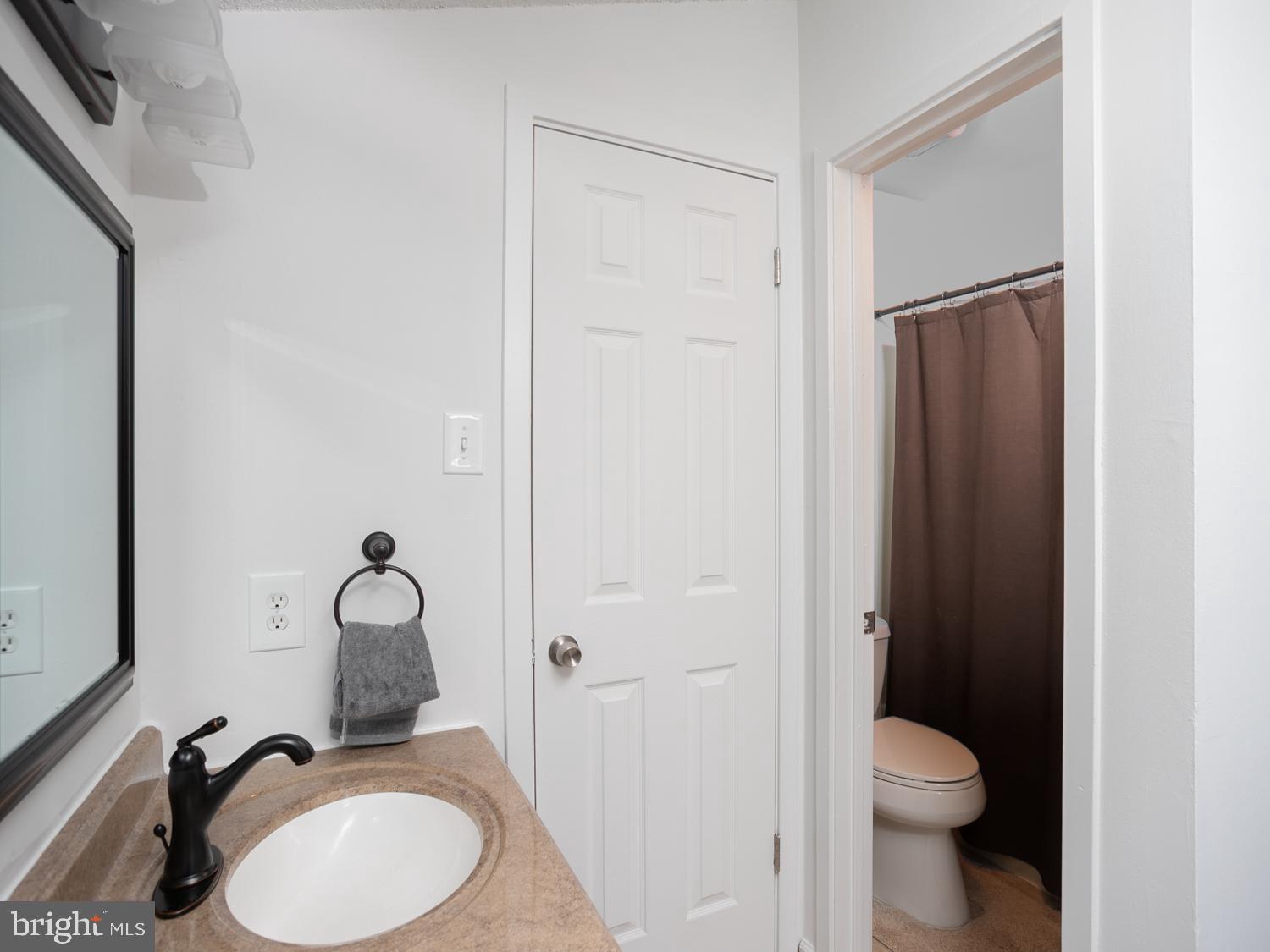 806 Gregorys Way Voorhees, NJ 08043 - Photo 10 of 19