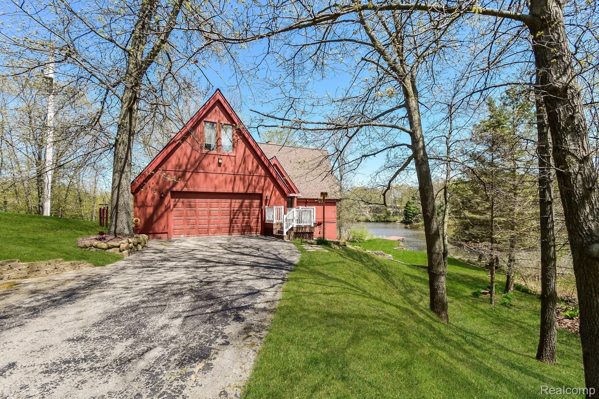 6350 Linden Road Fenton, MI 48430 - Photo 40 of 46 4434F0A7-EEC7-4905-8A51-D363E6FE176B.jpeg
