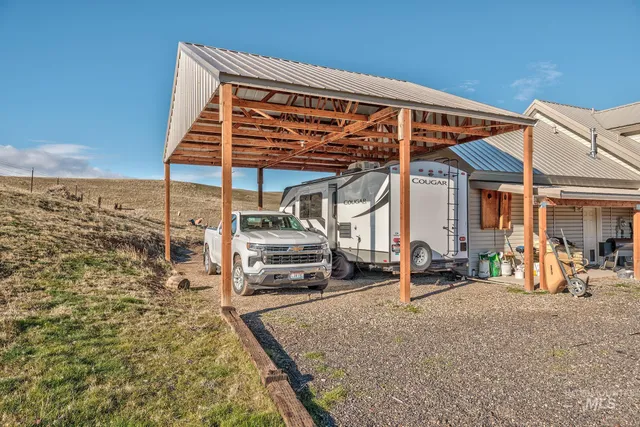 $1,100,000 | 985 Highway 95, Weiser, ID 83672