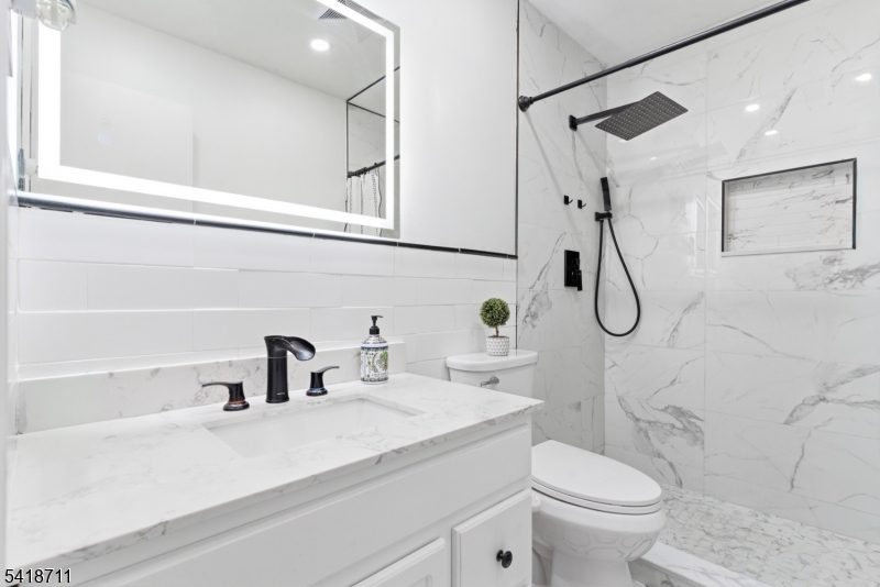 160 Stratton Street South Piscataway, NJ 08854 - Photo 25 of 32