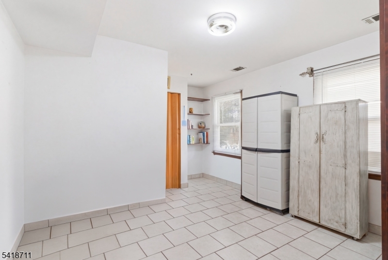 160 Stratton Street South Piscataway, NJ 08854 - Photo 30 of 32