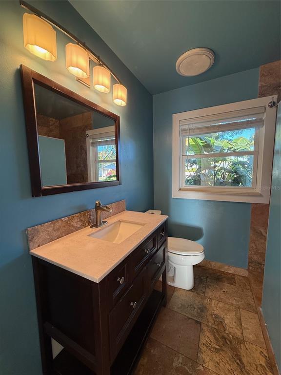 1712 Cheyenne Street Sarasota, FL 34231 - Photo 13 of 33