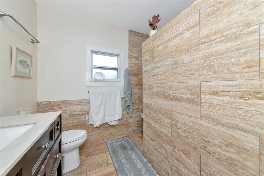 1712 Cheyenne Street Sarasota, FL 34231 - Photo 20 of 33