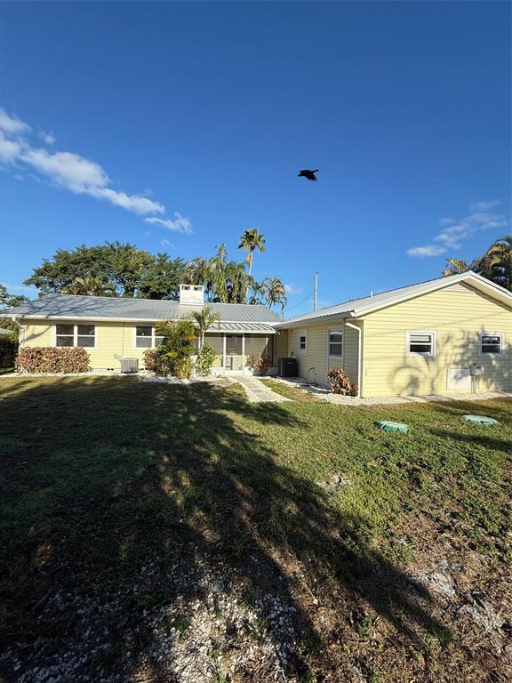 1712 Cheyenne Street Sarasota, FL 34231 - Photo 25 of 33