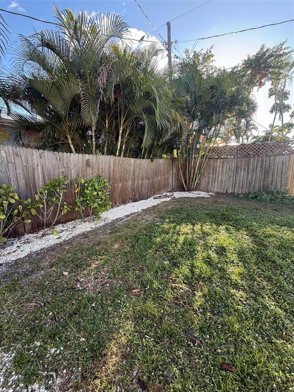 1712 Cheyenne Street Sarasota, FL 34231 - Photo 26 of 33