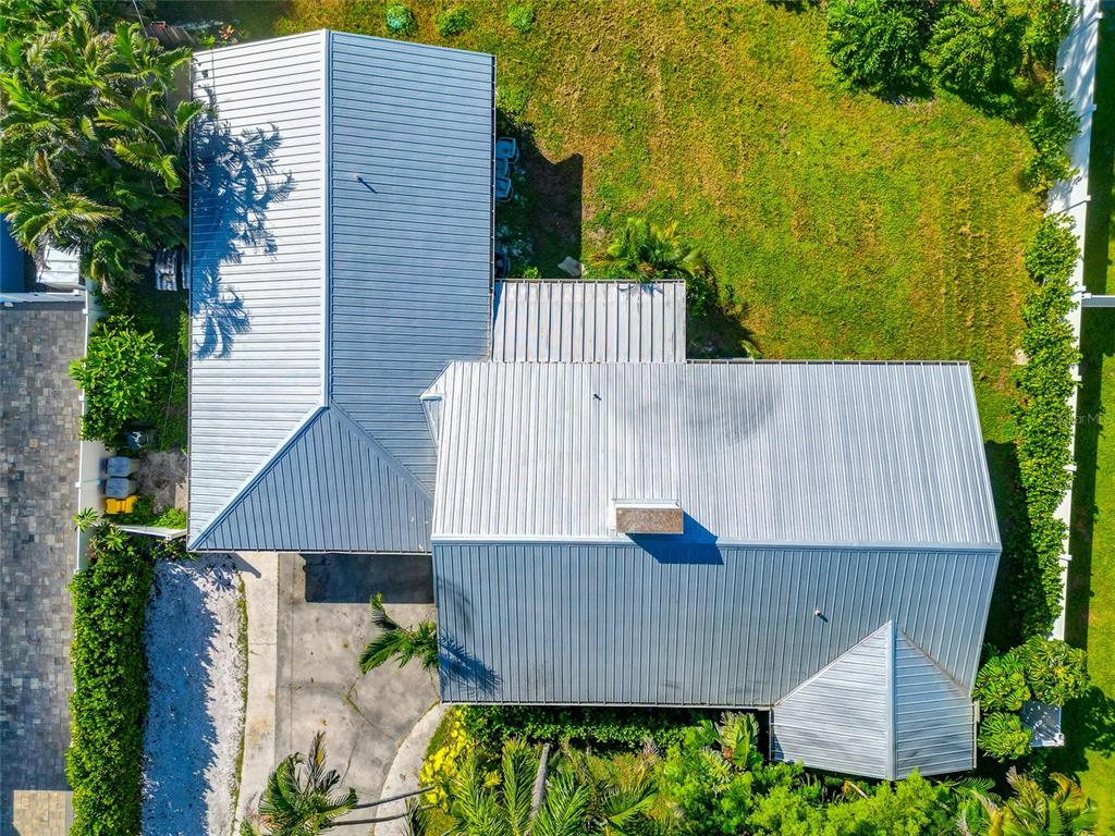 1712 Cheyenne Street Sarasota, FL 34231 - Photo 29 of 33