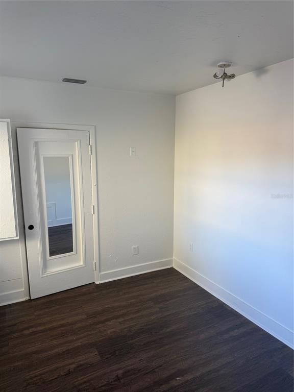 1712 Cheyenne Street Sarasota, FL 34231 - Photo 10 of 33