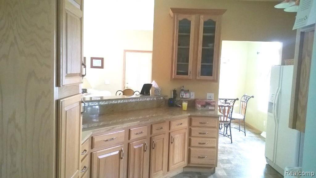 9803 Rynn Road Avoca, MI 48006 - Photo 8 of 34 WP_20140623_009.jpg