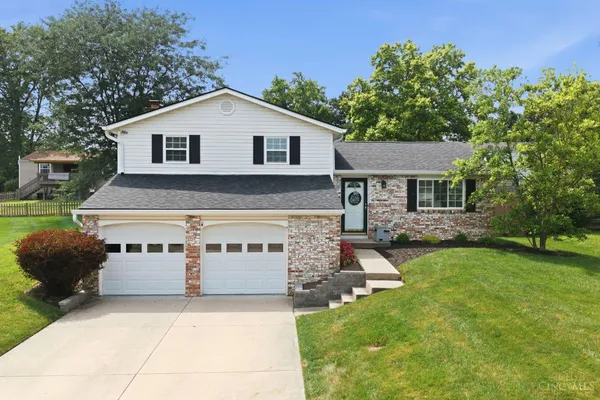 $375,000 | 817 Debra Lane, Loveland, OH 45140
