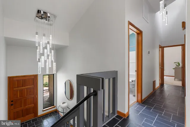 $5,000 | 39368 Longhill Lane, Aldie, VA 20105