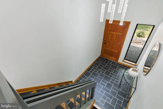 $5,000 | 39368 Longhill Lane, Aldie, VA 20105