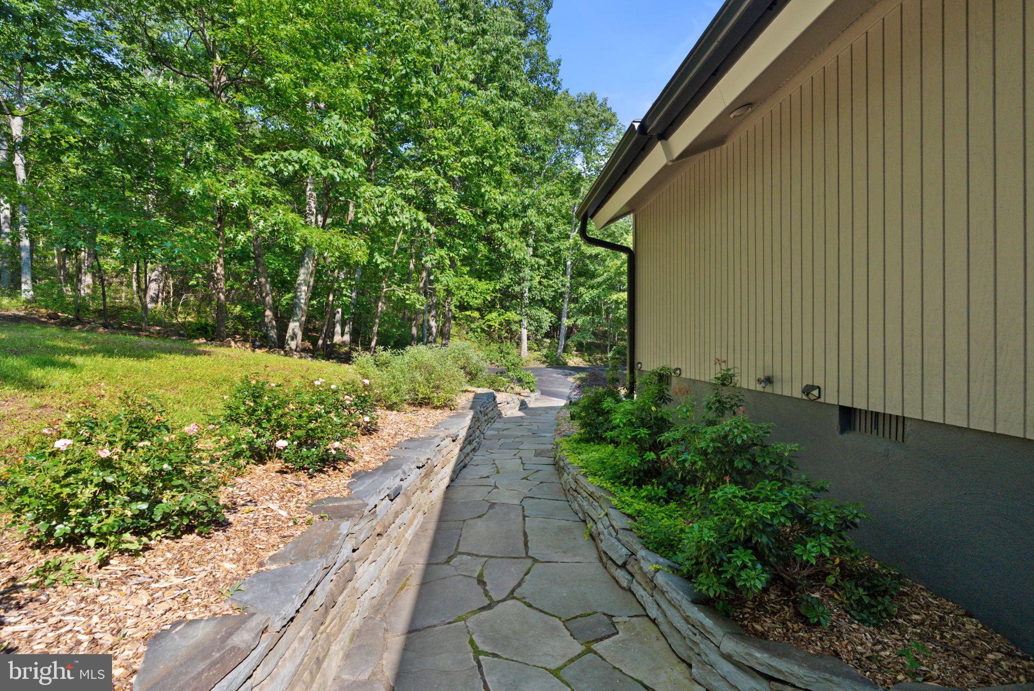 39368 Longhill Lane Aldie, VA 20105 - Photo 84 of 96