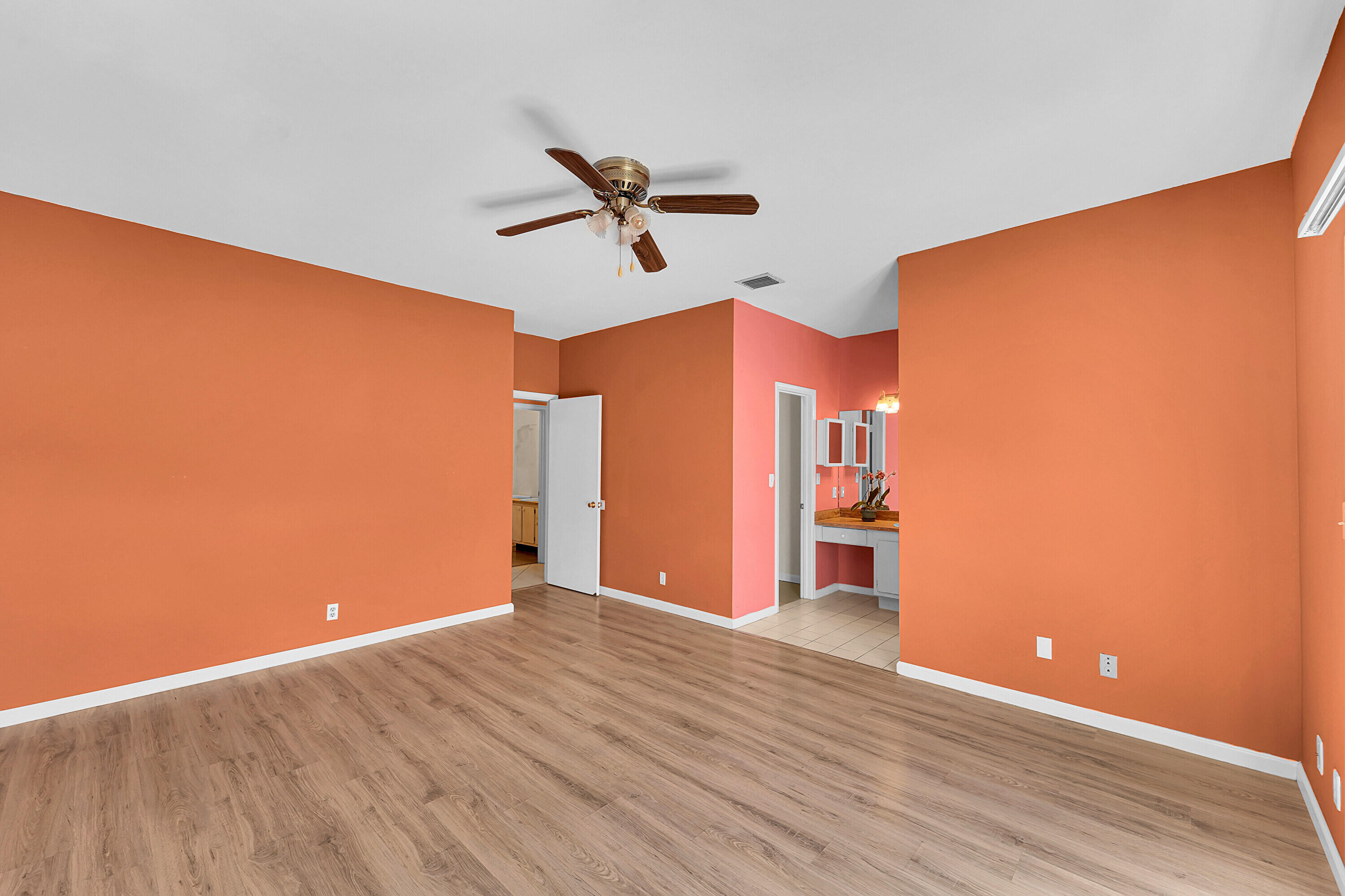 100 East Hemingway Circle Margate, FL 33063 - Photo 8 of 25 05_1 (7)