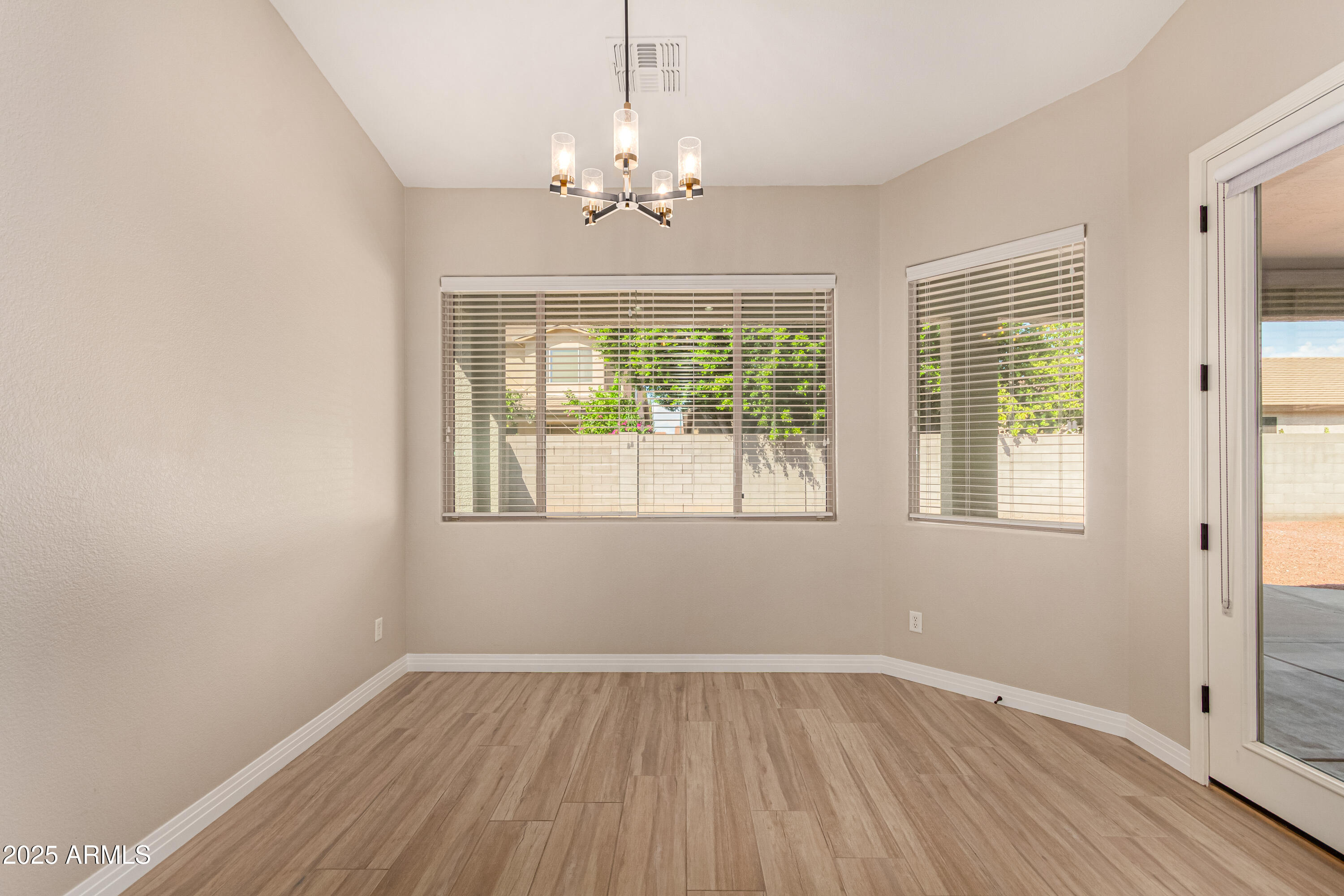 14420 West Boca Raton Road Surprise, AZ 85379 - Photo 12 of 55 Breakfast Nook!