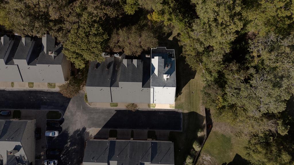 10819 Crown Colony Drive, Unit 40 Austin, TX 78747 - Photo 28 of 38 Aerial view of property and surrounding area