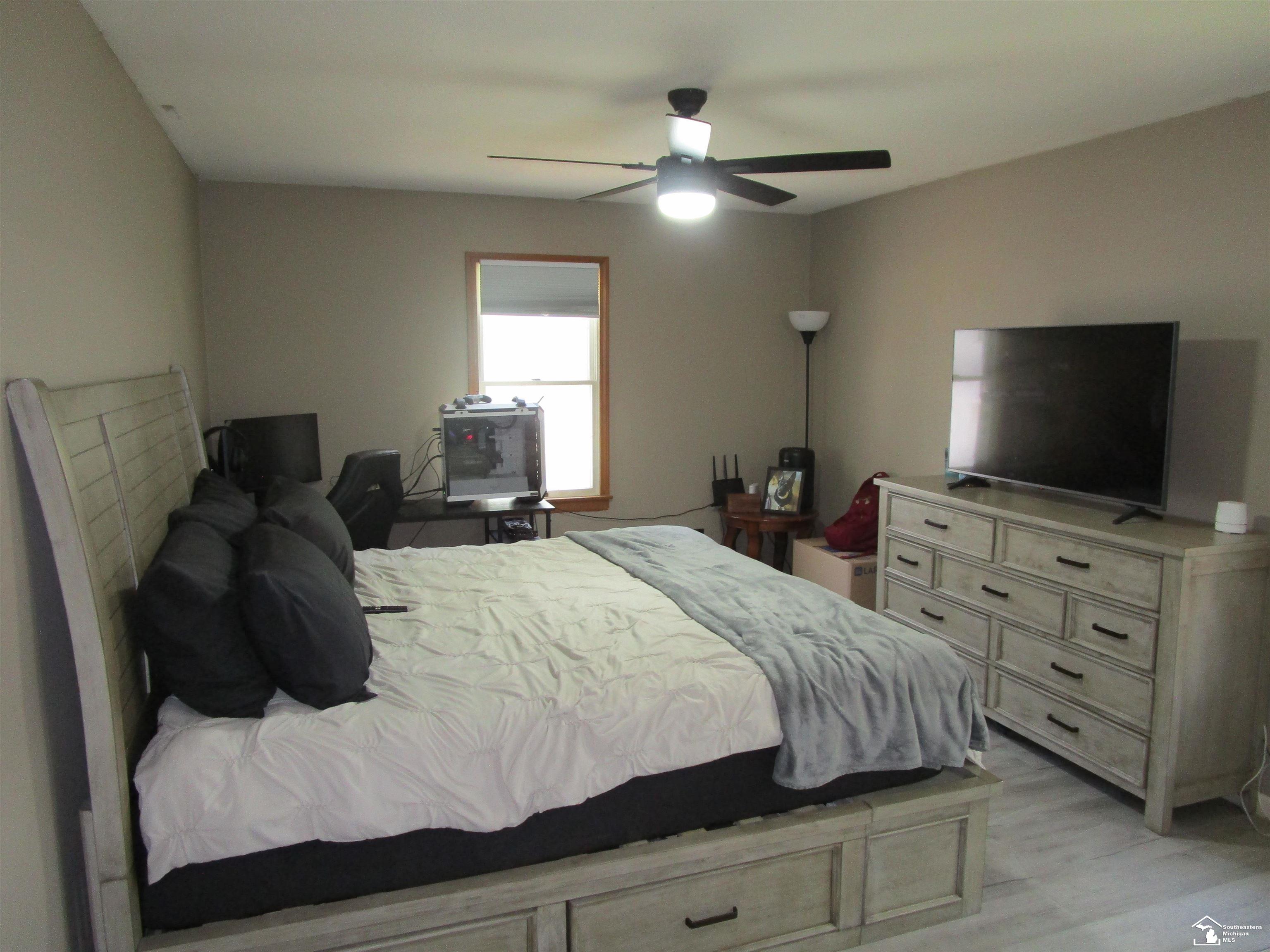 2342 Vivian Road Monroe, MI 48162 - Photo 13 of 32
