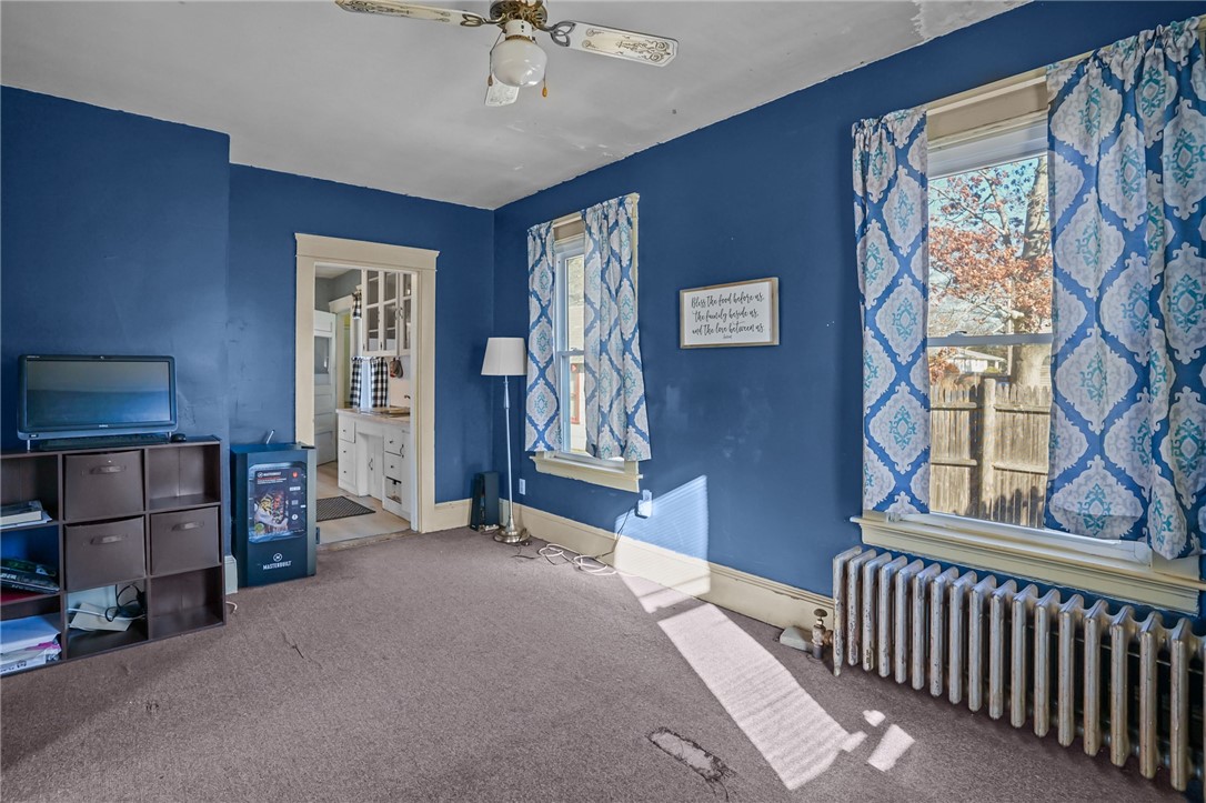 107 Wayne Street Warwick, RI 02889 - Photo 13 of 33