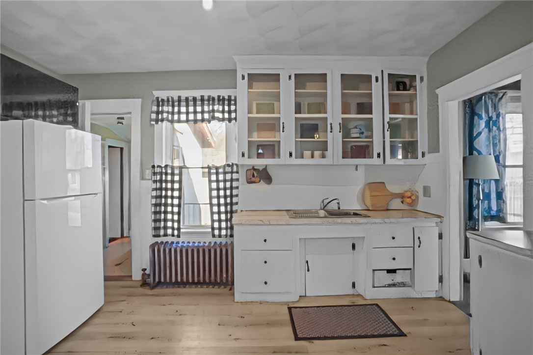 107 Wayne Street Warwick, RI 02889 - Photo 19 of 33