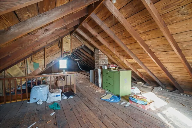 $309,000 | 107 Wayne Street, Warwick, RI 02889