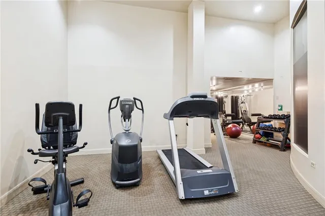 $2,500 | 330 Julia Street, Unit 215, New Orleans, LA 70130