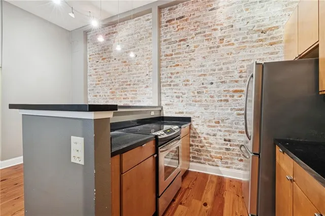 $2,500 | 330 Julia Street, Unit 215, New Orleans, LA 70130