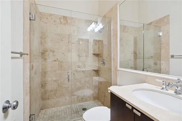 $2,500 | 330 Julia Street, Unit 215, New Orleans, LA 70130