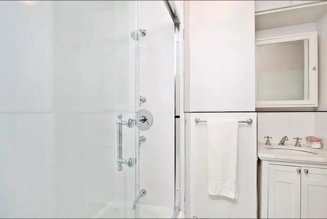 $625,000 | 22 Grove Street, Unit 5C | West Village