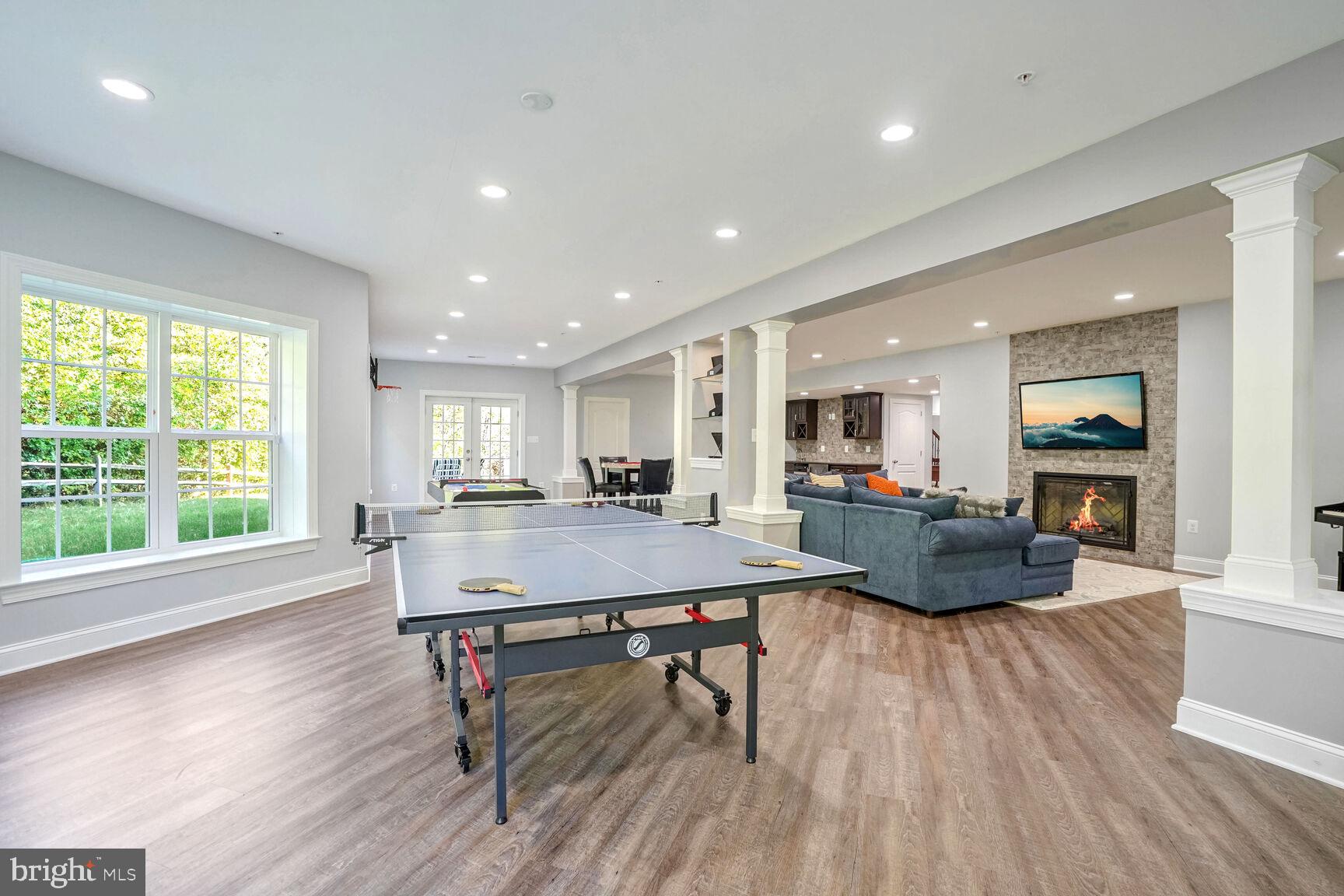 800 Lower Barn Way Olney, MD 20832 - Photo 34 of 45 a living room with furniture and a wooden floor