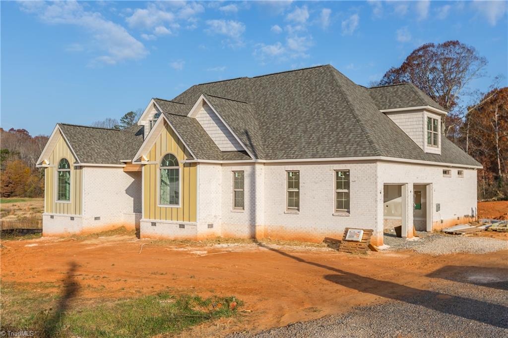 3765 Beroth Circle Pfafftown, NC 27040 - Photo 2 of 25