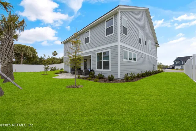a front view of house with yard