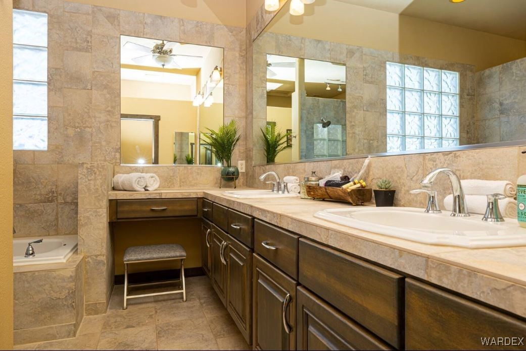 3742 Mountain View Road Bullhead City, AZ 86442 - Photo 24 of 62 Bathroom