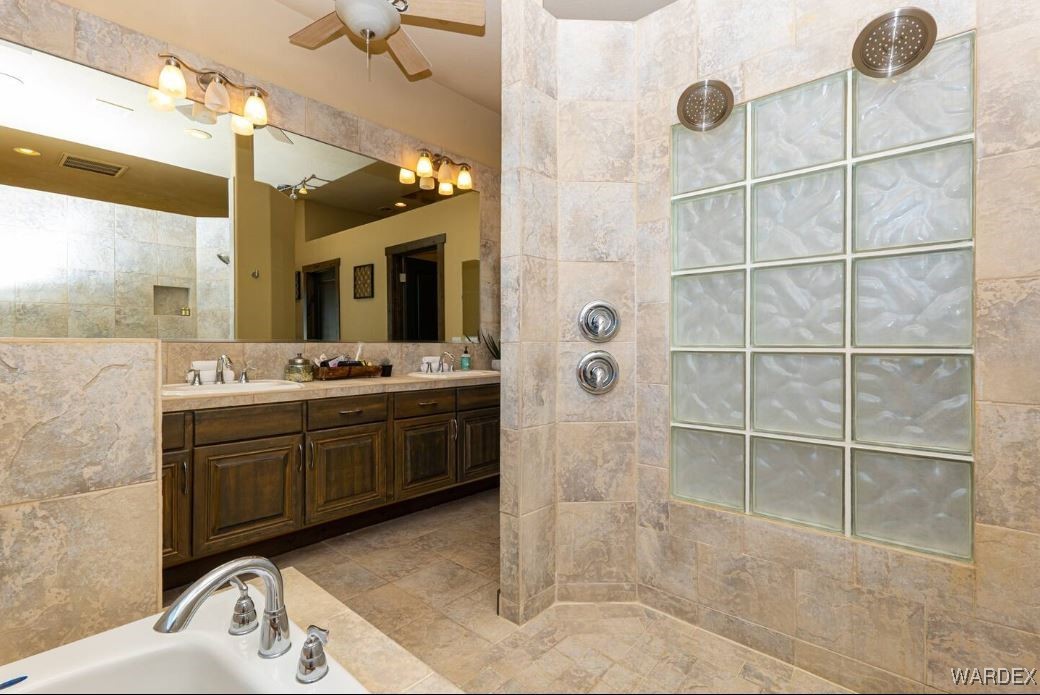 3742 Mountain View Road Bullhead City, AZ 86442 - Photo 29 of 62 Bathroom